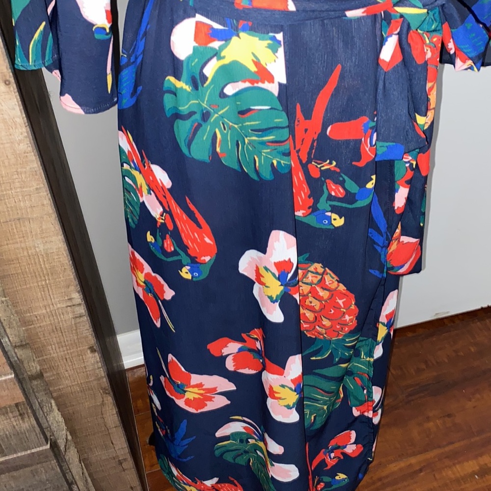 Hayden Los Angeles navy tropical floral bird wrap midi dress NWOT size Medium - Picture 5 of 13
